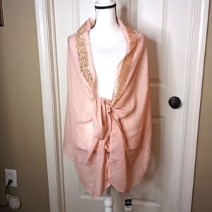 New Wrap, Shawl or Scarf w/Greek Key Pattern Glitter Design At One Edge …